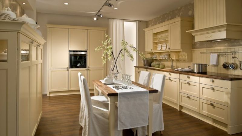 Küchenhaus Rash Heusenstamm - Küche Landhaus Bristol Safrangelb