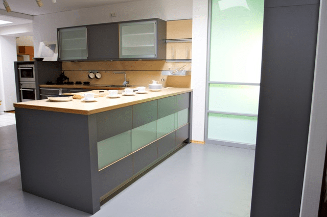 Musterküche Nizza in Ihrem Küchenhaus Rash in Heusenstamm